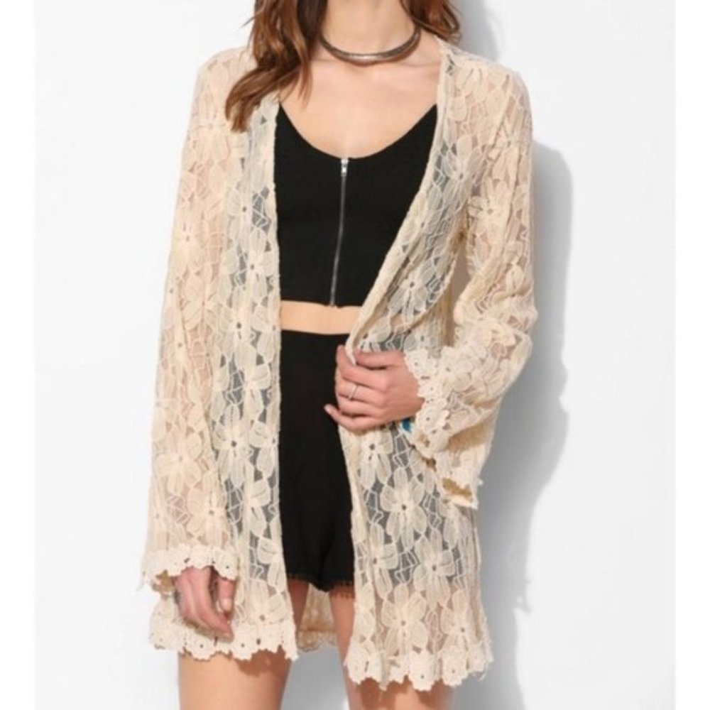 Love Sadie Floral Lace Cream Cardigan/Kimono